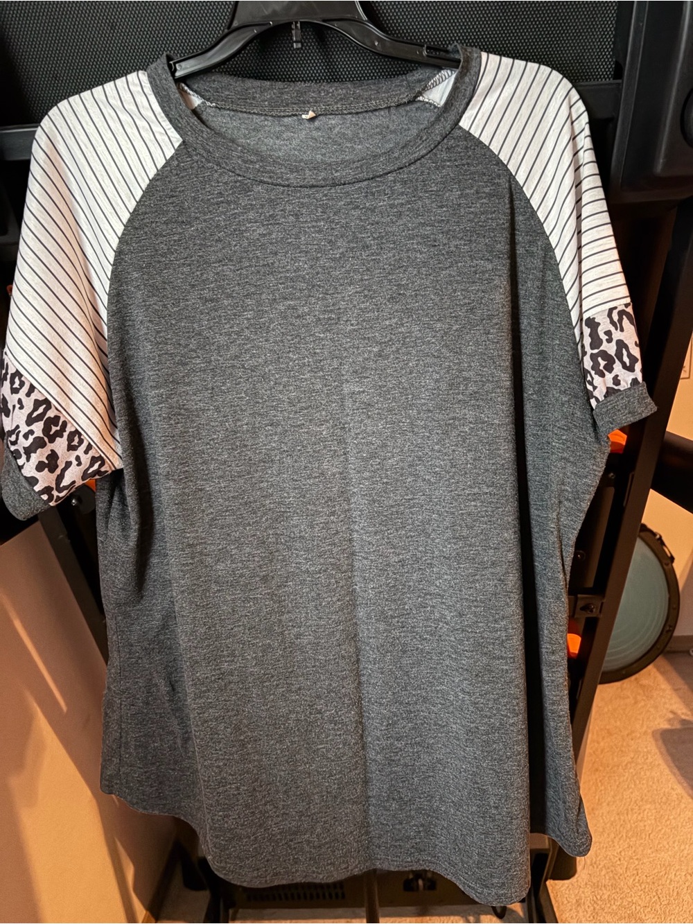 Gray Raglan Sleeve Women's Top with Stripe and Leopard Accent